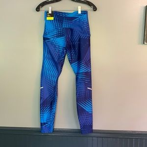 NWT Nike women’s size S running tight
